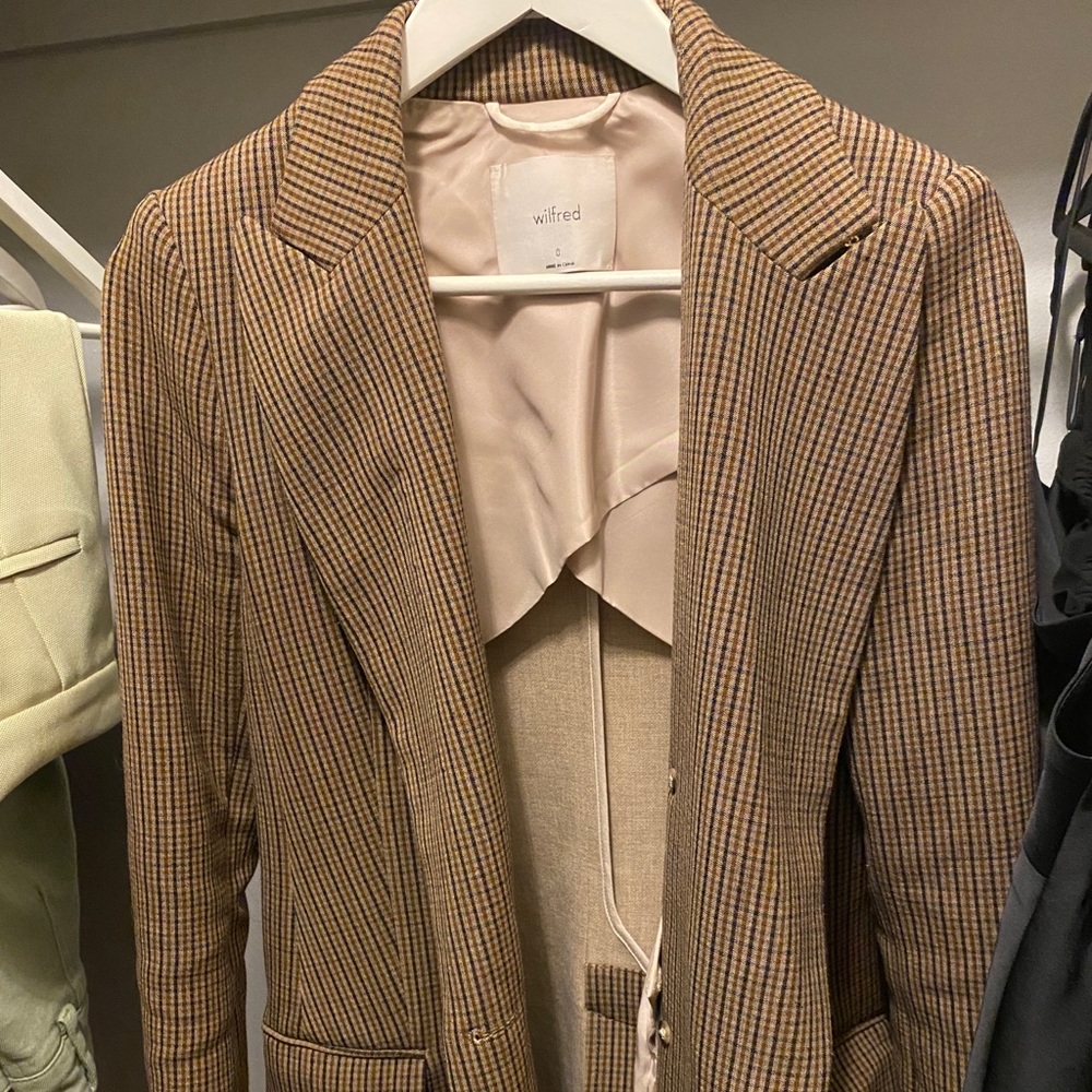 Aritzia- Wilfred Margeaux blazer